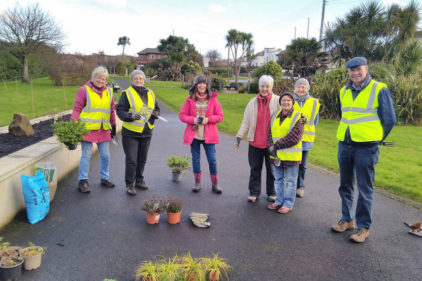 Brighter Whitehead is planting sustainably to help our local wildlife image