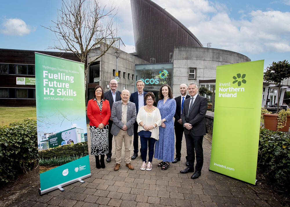 Back Row L- R: Karen Hastings (Mid and East Antrim Borough Council), Eugene Heaney (Invest Northern Ireland), Gordon Best (MPANI), Matthew Rhodes (Camirus), Mayor of Mid and East Antrim Alderman Gerardine Mulvenna, Lorraine Lavery (Smart Manufacturing Dat