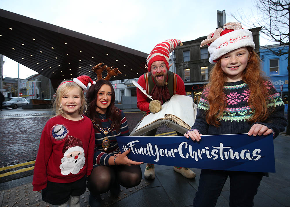 Mayor Cllr Lindsay Millar and Santa’s little helpers all getting ready for Christmas in Mid and East Antrim