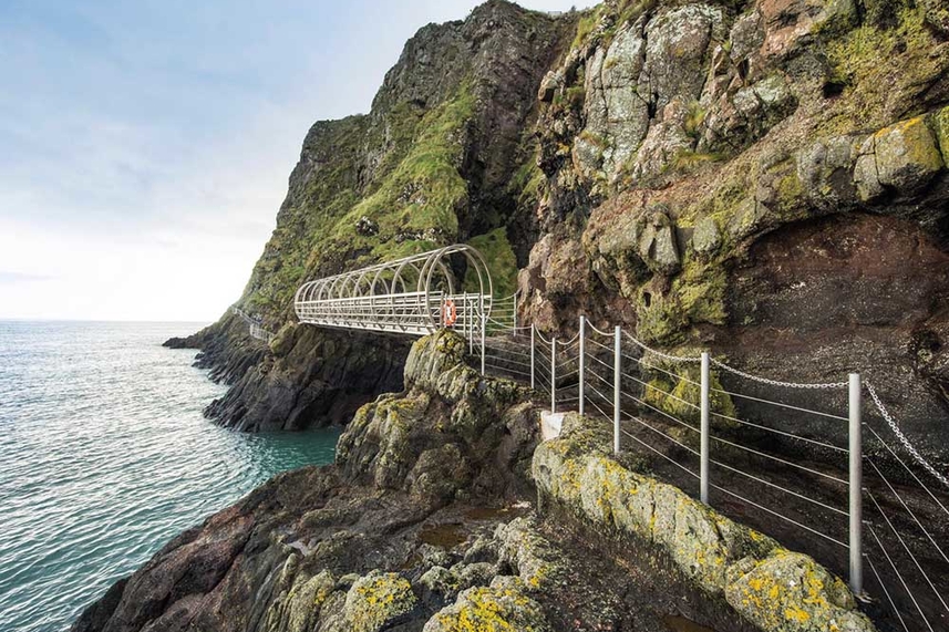 ‘Bonjour and Bienvenue’ to The Gobbins image
