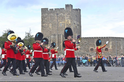 Irish Guards 125th anniversary celebrations awe Carrickfergus image