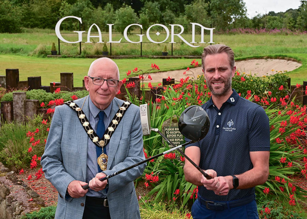 Mayor of Mid and East Antrim, Councillor Jackson Minford, joins Galgorm Golf Club’s Director of Golf, Ross Oliver as they tee up for this years inaugural Black Desert NI Legends tour event at Galgorm Golf Club 27-31 August.