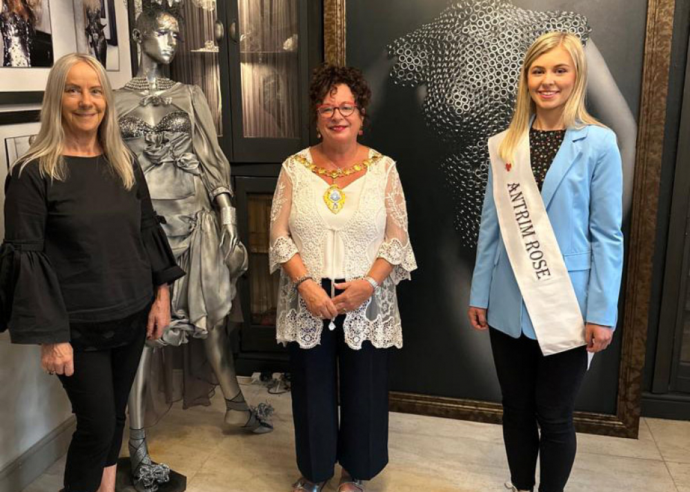 Mayor of Mid and East Antrim, Alderman Gerardine Mulvenna with Antrim Rose Mollie and designer Geraldine Connon.