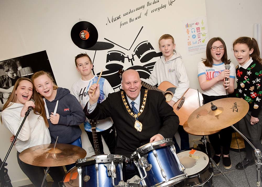 The Mayor Cllr Paul Reid drumming up support for his charity with free concert featuring The Music Yard choir